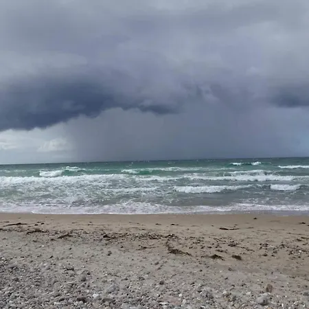 8 Person In Gilleleje-by Traum *
